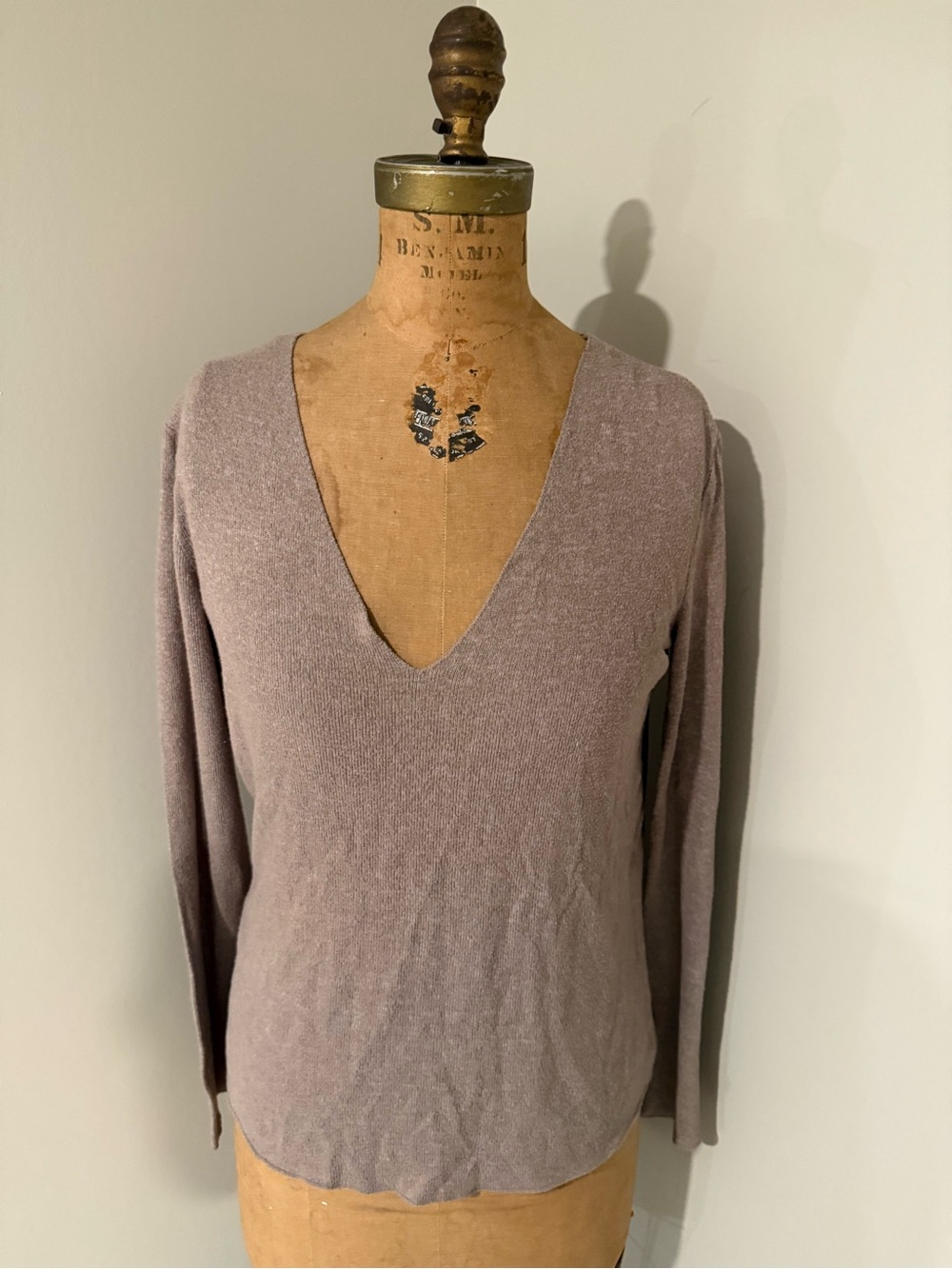 Zara Mauve Long Sleeve V‑Neck Knit Top